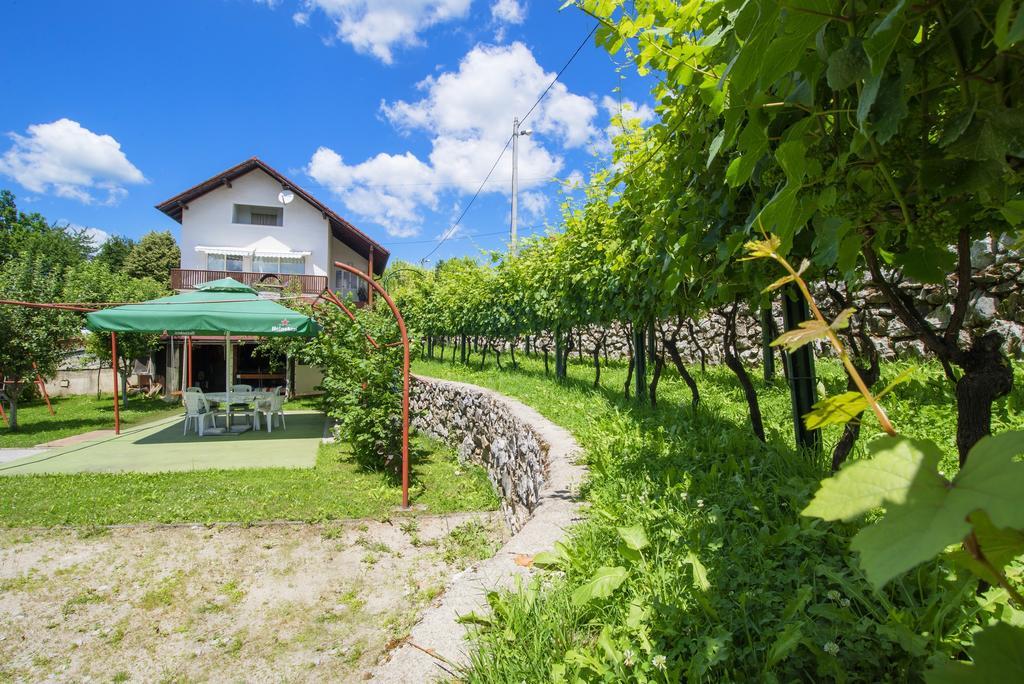 Apartment Bastaja スルニュ エクステリア 写真