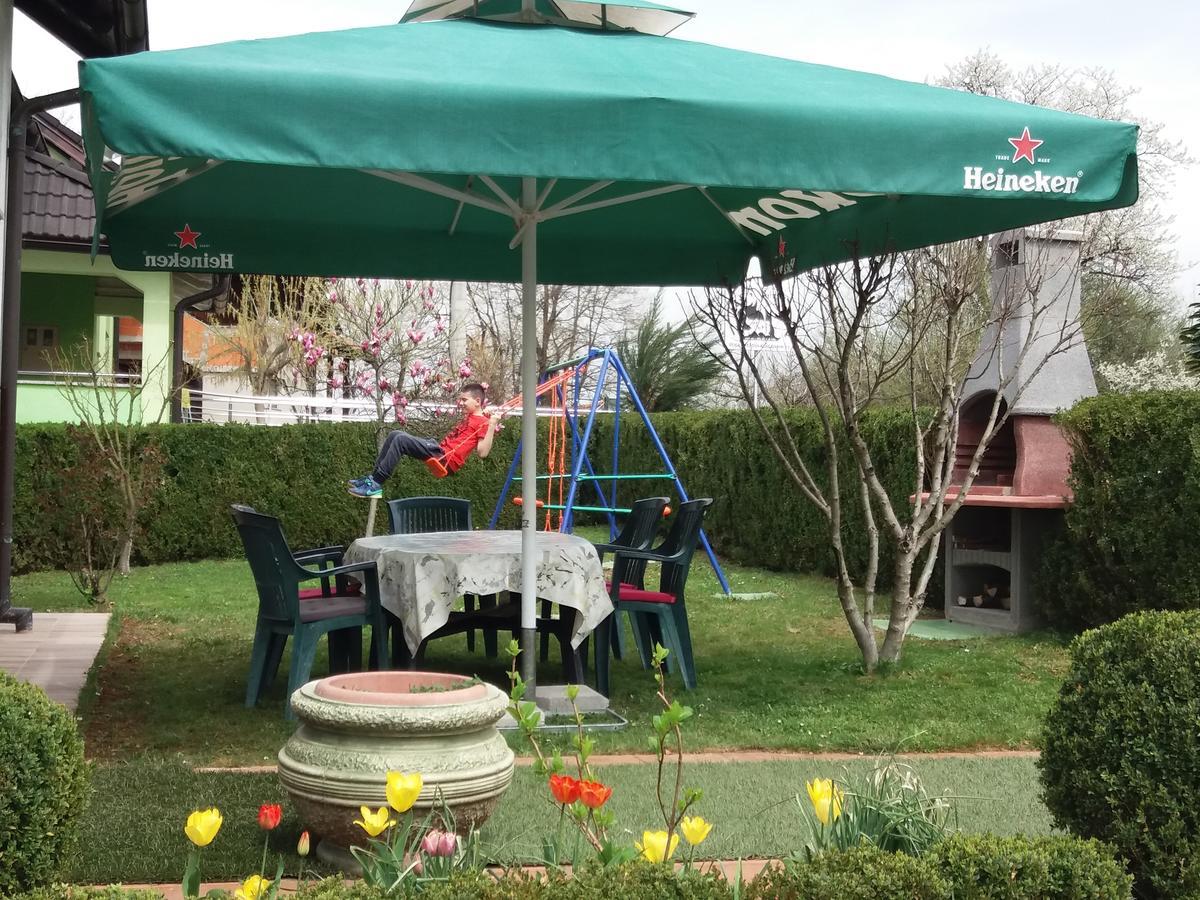 Apartment Bastaja スルニュ エクステリア 写真